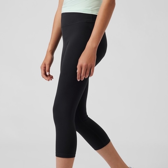 Athleta Other - Athleta Girl • Black Chit Chat Capri Leggings • Size 14